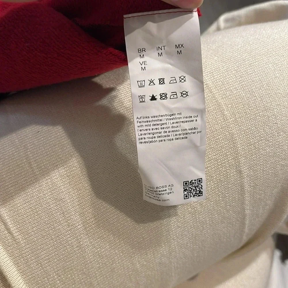 Hugo Boss sweater - Picture 5 of 7